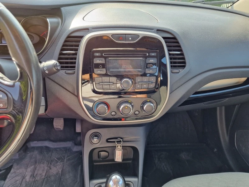 Renault Captur 0.9TCE EURO6B , снимка 12 - Автомобили и джипове - 41660302