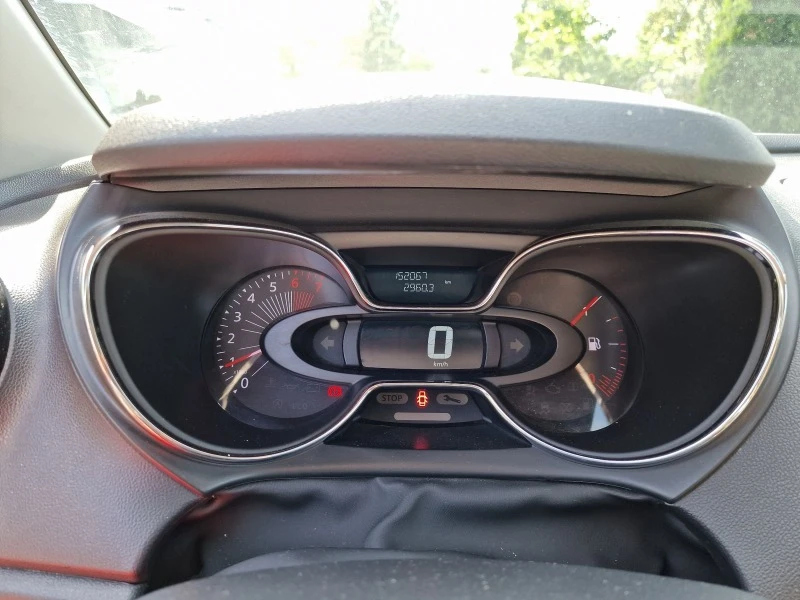 Renault Captur 0.9TCE EURO6B , снимка 13 - Автомобили и джипове - 41660302