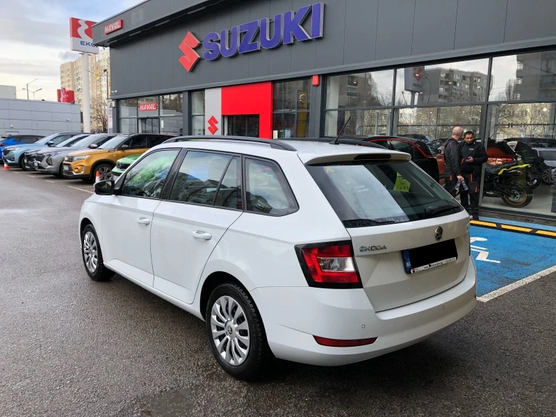 Skoda Fabia 1.0 i Бензин/Газ, снимка 4 - Автомобили и джипове - 43515787