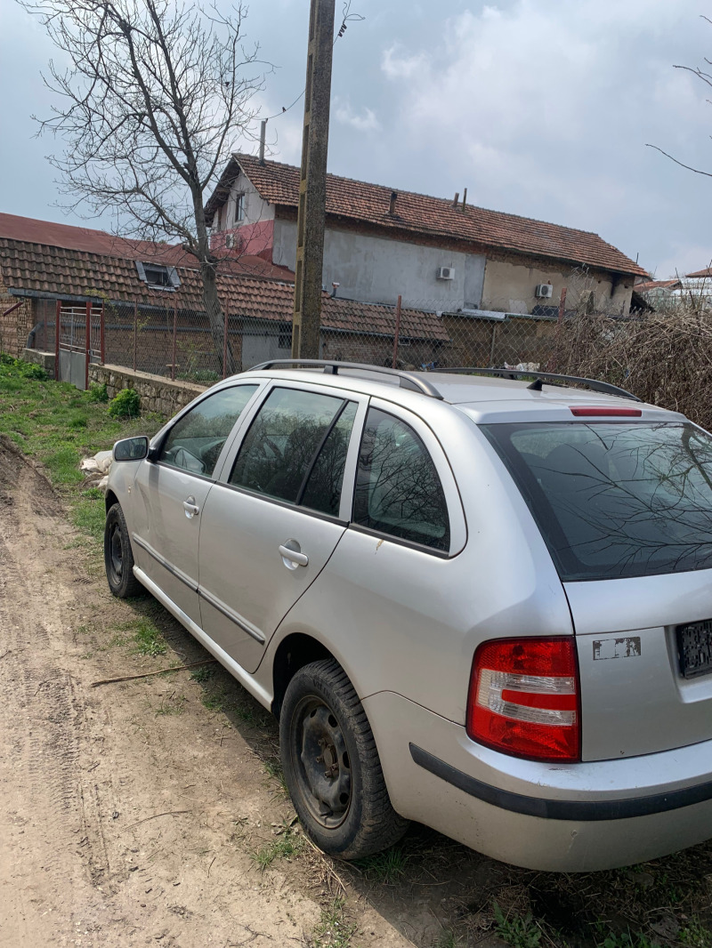 Skoda Fabia, снимка 3 - Автомобили и джипове - 45040215