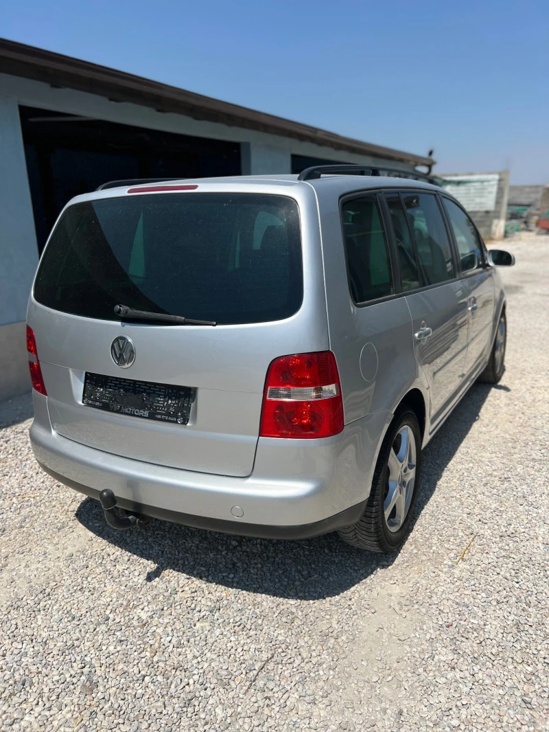 VW Touran 2.0 140кс , снимка 5 - Автомобили и джипове - 46612115