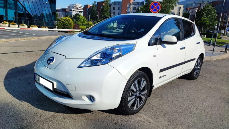 Nissan Leaf  Tekna, снимка 1 - Автомобили и джипове - 47307634