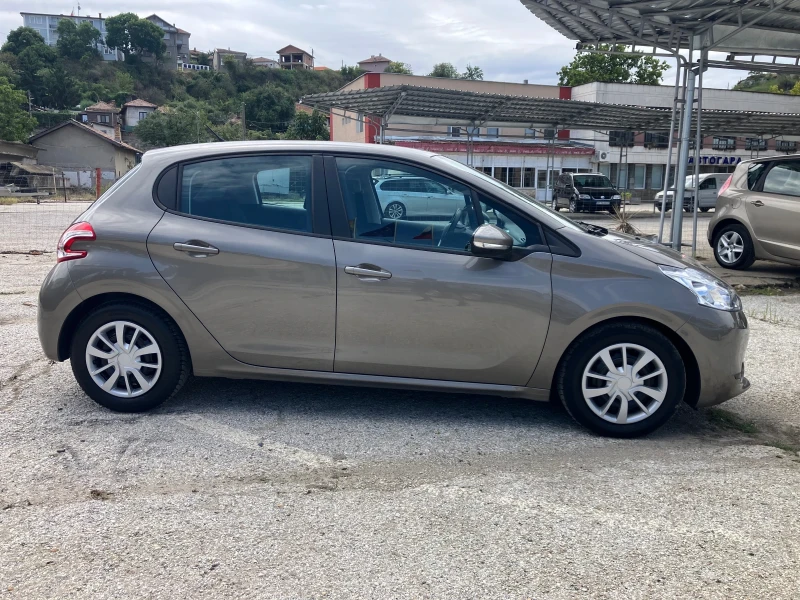 Peugeot 208 1.4-HDI-68kc, снимка 3 - Автомобили и джипове - 47314356