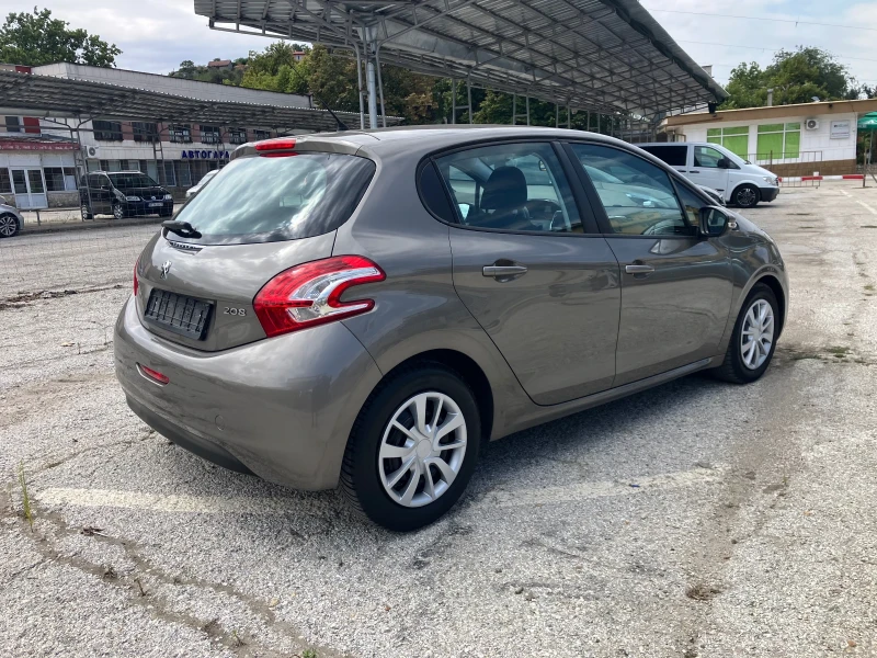 Peugeot 208 1.4-HDI-68kc, снимка 4 - Автомобили и джипове - 47314356