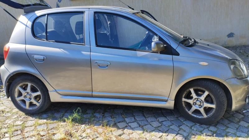 Toyota Yaris t-sport vvt-i, снимка 2 - Автомобили и джипове - 47606719