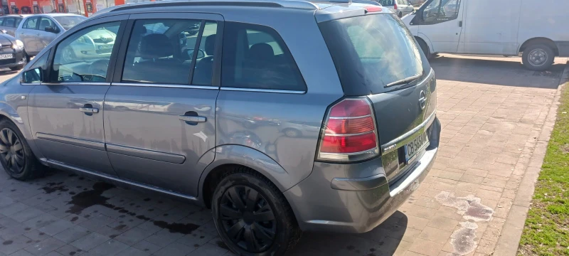 Opel Zafira, снимка 4 - Автомобили и джипове - 49420739