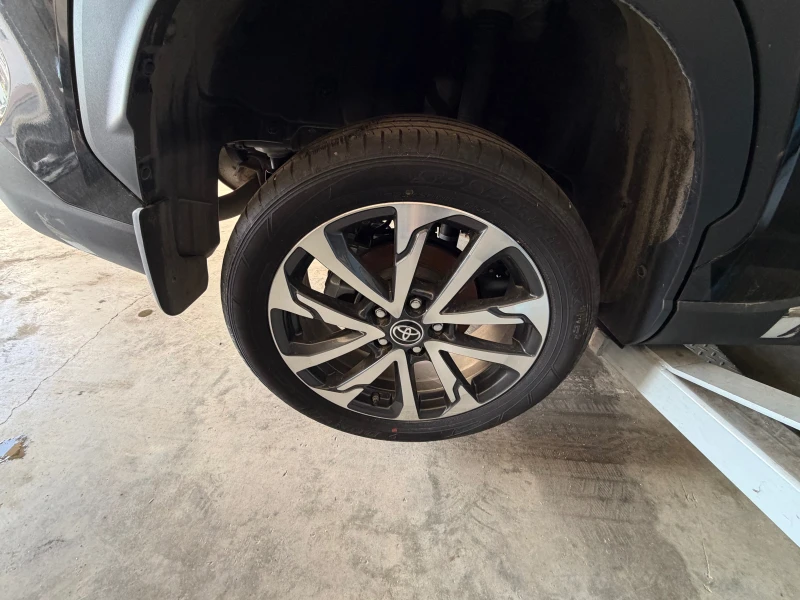 Toyota Corolla Cross 2.0 -Хибрид-2 Броя, снимка 6 - Автомобили и джипове - 51355332