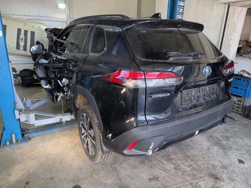 Toyota Corolla Cross 2.0 -Хибрид-2 Броя, снимка 3 - Автомобили и джипове - 51355332
