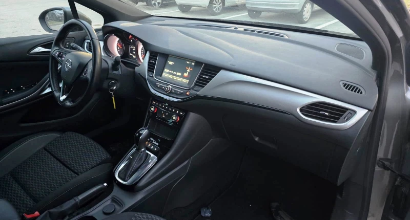 Opel Astra 1.5CDTI AT9 Sports Tourer+ Distronic, Navi, LED, снимка 9 - Автомобили и джипове - 51710100