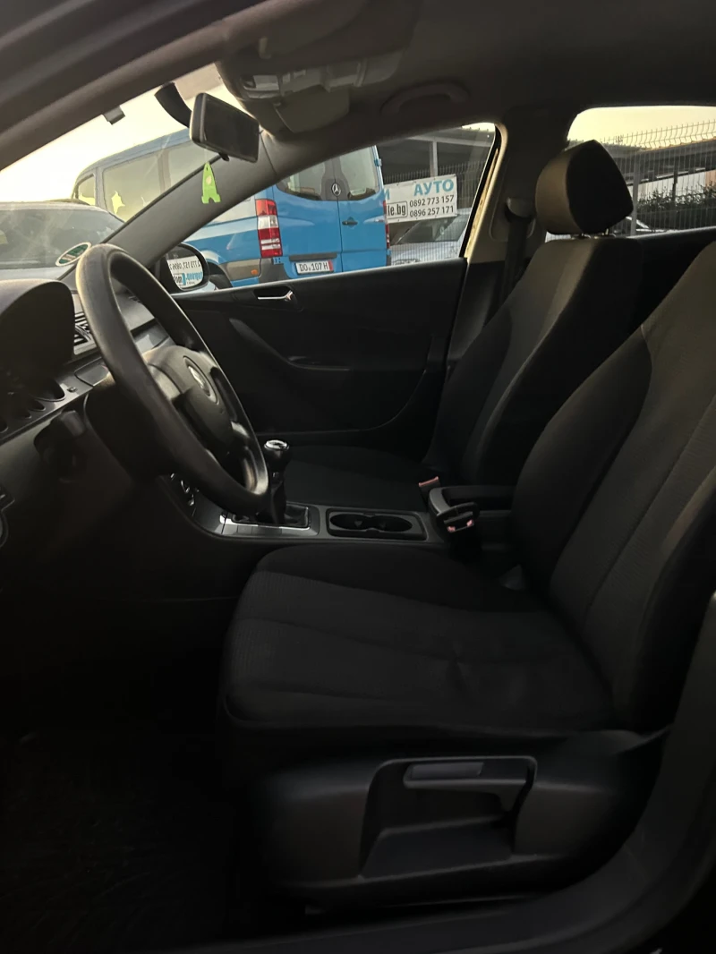 VW Passat 1.9TDI 105ps  Топ Навигация, снимка 12 - Автомобили и джипове - 52417294