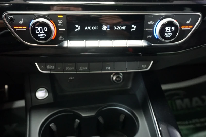 Audi A4 Progressiv, снимка 12 - Автомобили и джипове - 52563811