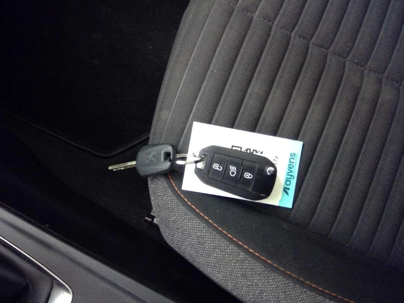 Peugeot 2008, снимка 10 - Автомобили и джипове - 52741577