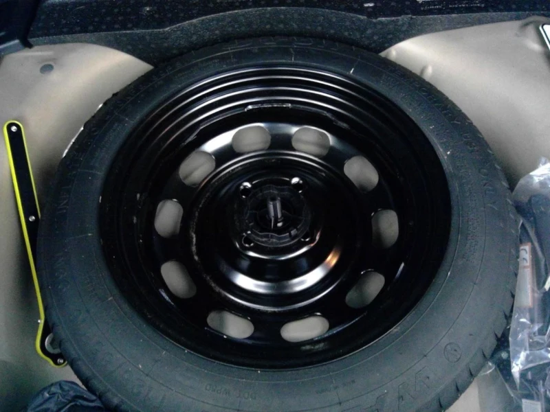 Peugeot 2008, снимка 8 - Автомобили и джипове - 52741577