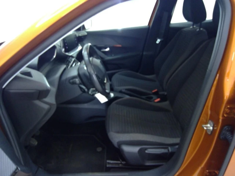 Peugeot 2008, снимка 12 - Автомобили и джипове - 52741577