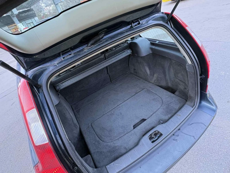 Volvo V50 2.0, снимка 9 - Автомобили и джипове - 53258808