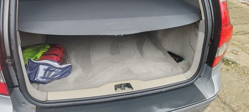 Volvo V50 2.0 136hp, снимка 9 - Автомобили и джипове - 53292722