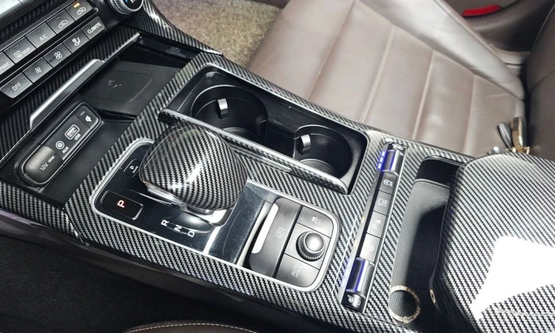 Kia Stinger, снимка 9 - Автомобили и джипове - 53349538