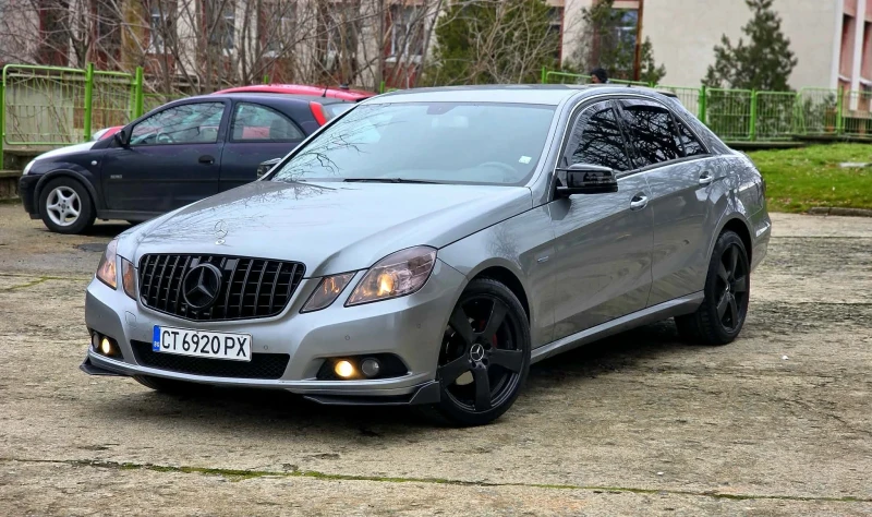 Mercedes-Benz E 220 2.2, снимка 2 - Автомобили и джипове - 53498031