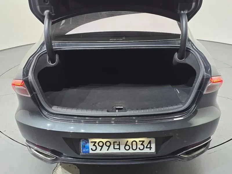 Hyundai Grandeur, снимка 16 - Автомобили и джипове - 56688033