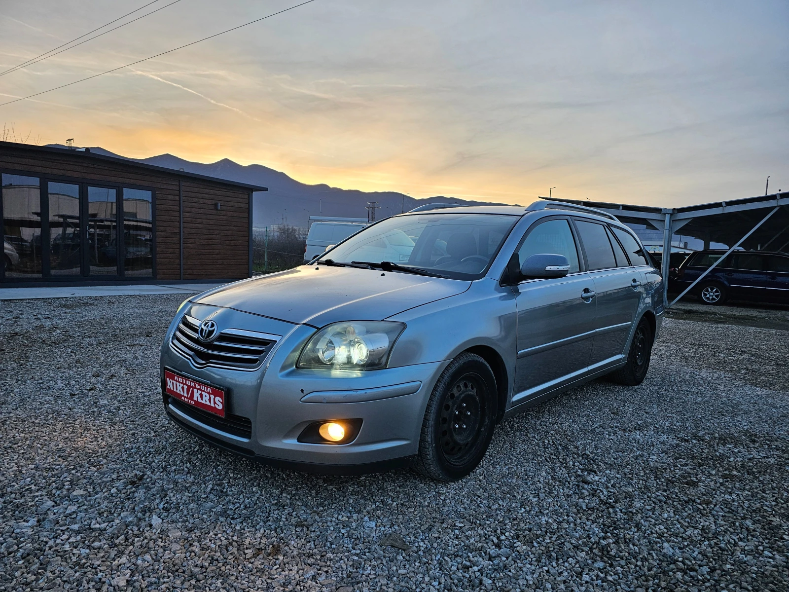 Toyota Avensis 2.2D4D DCAT EXECUTIVE FACE, снимка 1