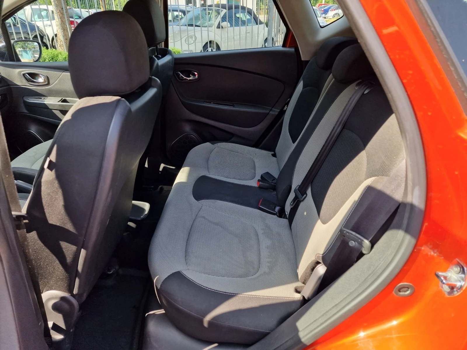 Renault Captur 0.9TCE EURO6B  - изображение 10