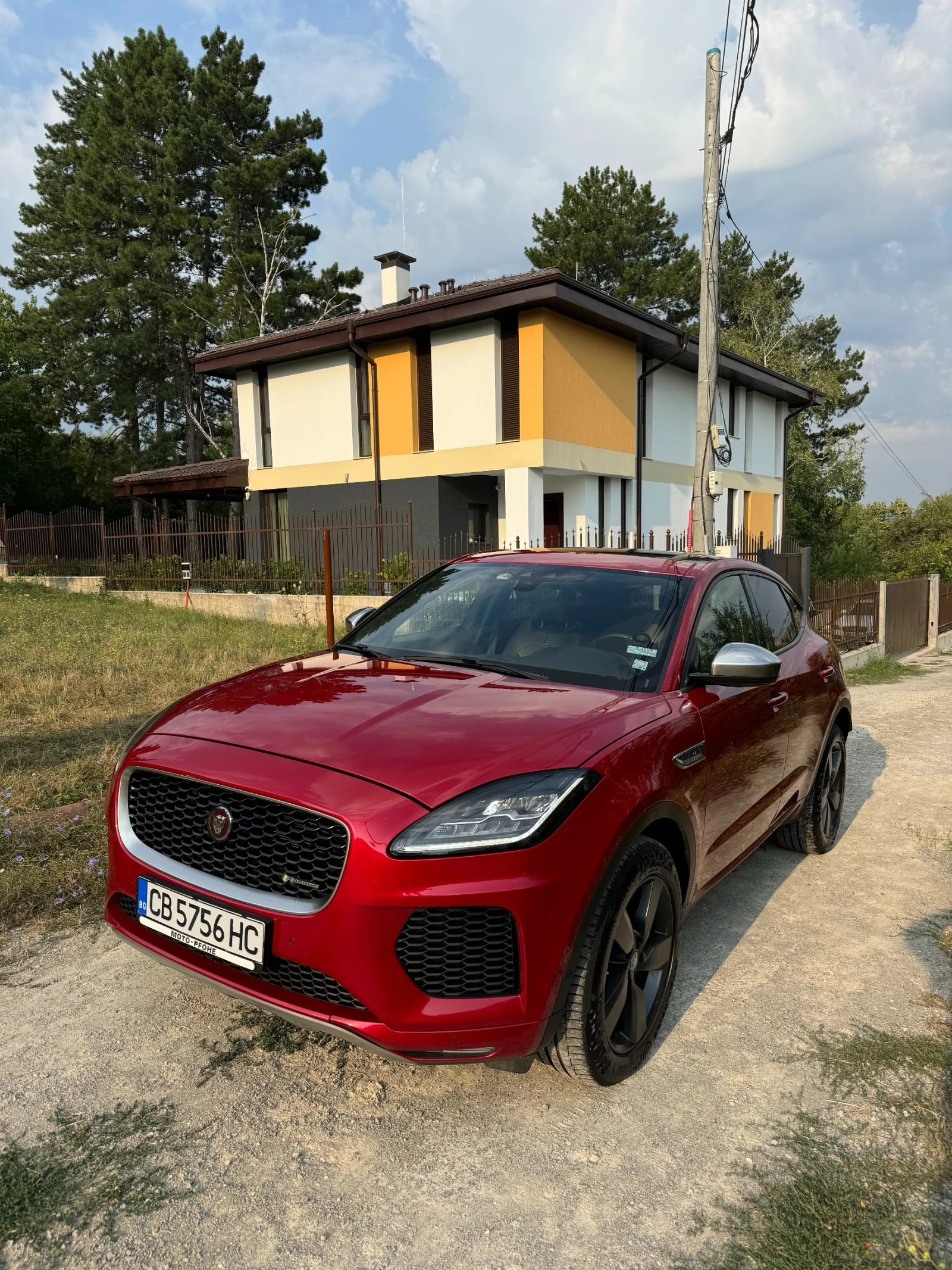 Jaguar E-pace 250 SE - изображение 3