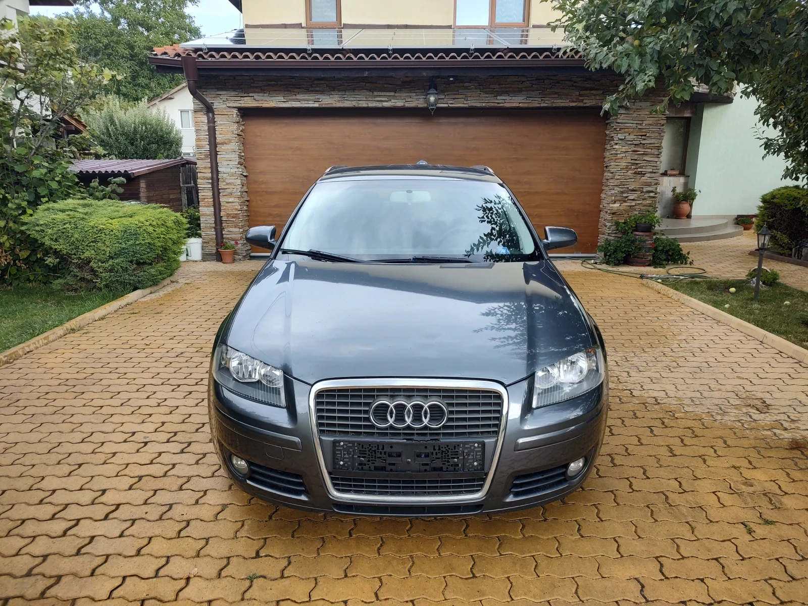 Audi A3 2.0TDI-140к.с - изображение 2