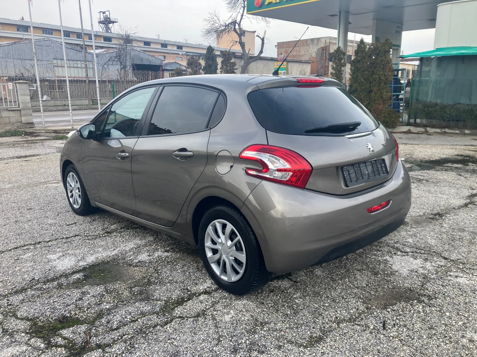 Peugeot 208 1.4-HDI-68kc | Mobile.bg � ����������� 7