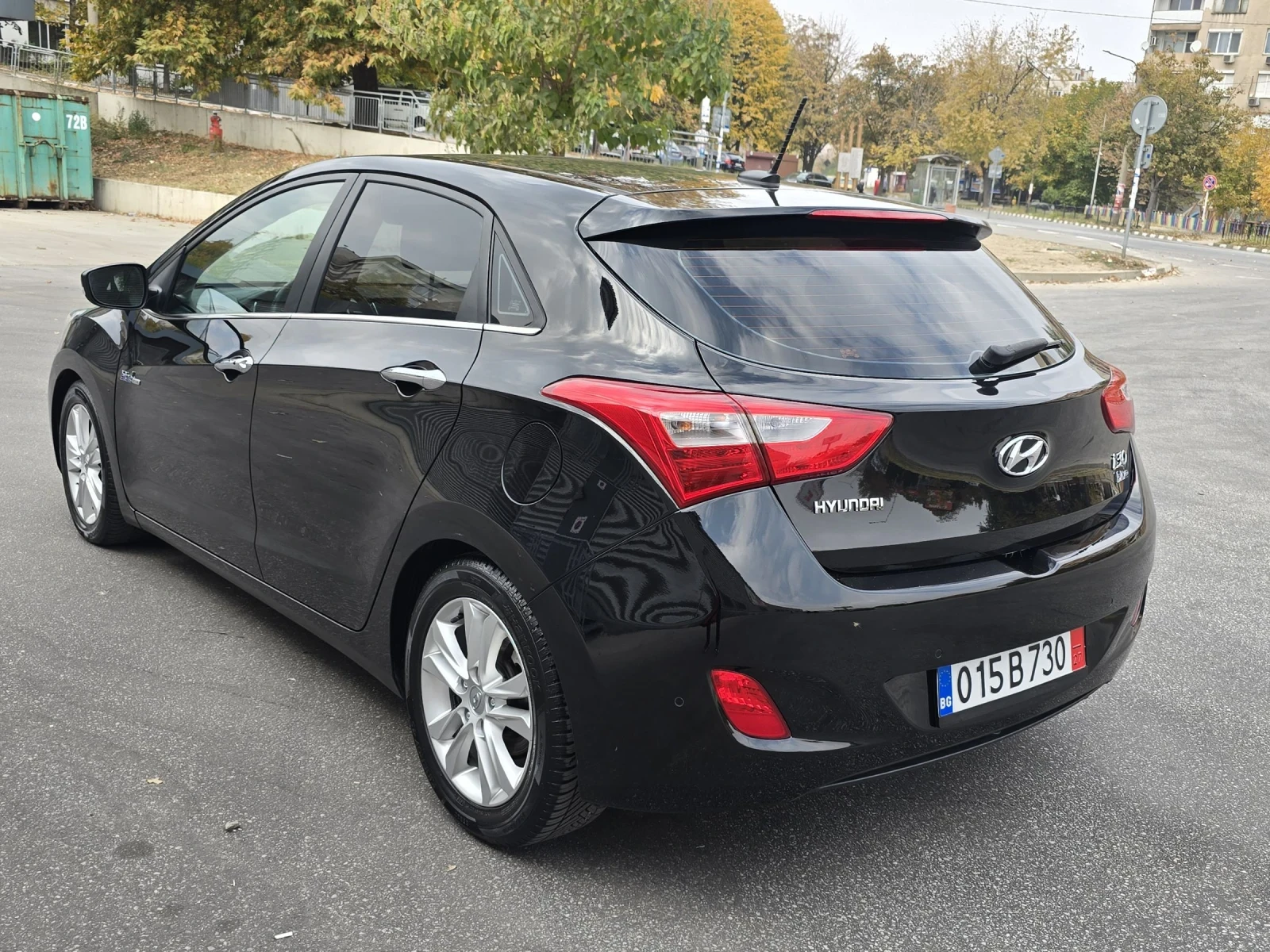 Hyundai I30 1.6i/КАМЕРА/НАВИГАЦИЯ/ПОДГРЕВ/ЕЛ-СЕДАЛКИСТАРТ-СТОП - изображение 6