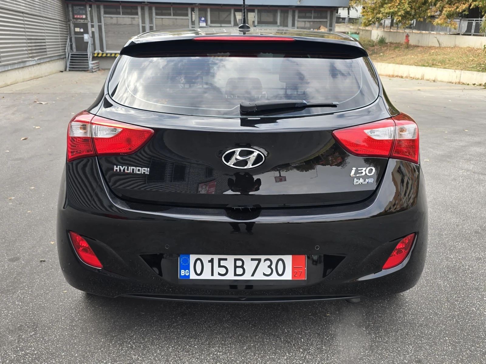 Hyundai I30 1.6i/КАМЕРА/НАВИГАЦИЯ/ПОДГРЕВ/ЕЛ-СЕДАЛКИСТАРТ-СТОП - изображение 10