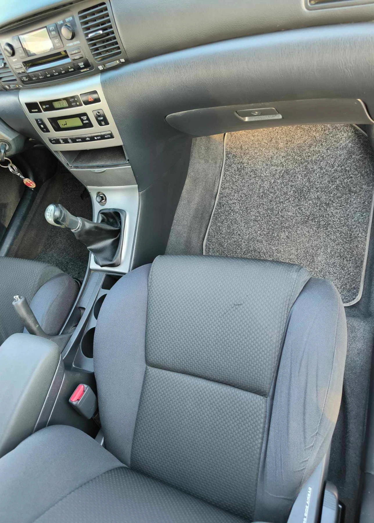 Toyota Corolla 1.4VVTI - изображение 5
