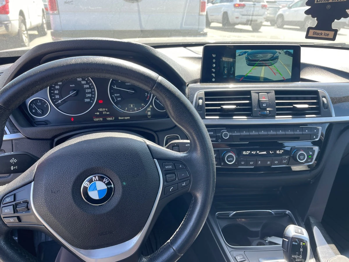 BMW 330 xDrive * ЦЕНА ДО БЪЛГАРИЯ * (CARFAX) - изображение 6