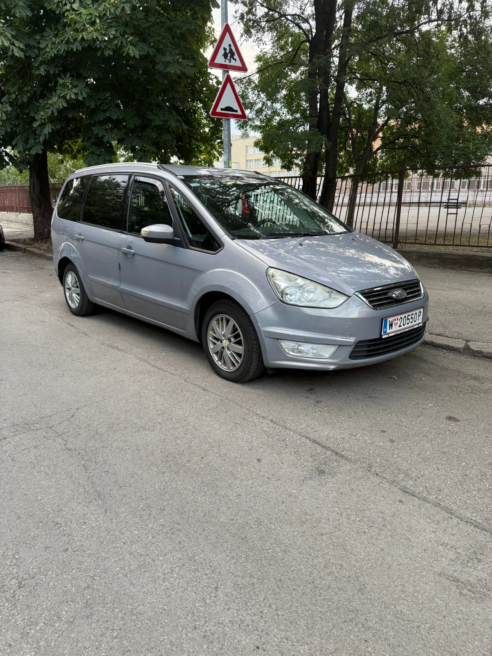 Ford Galaxy 2.0 - изображение 6