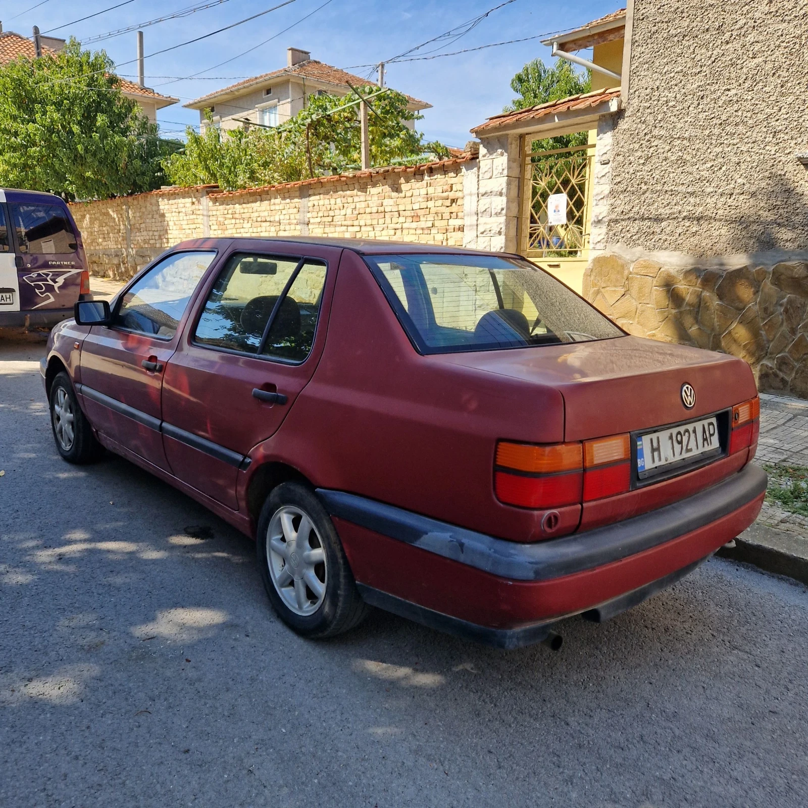 VW Vento 1.8 - изображение 8