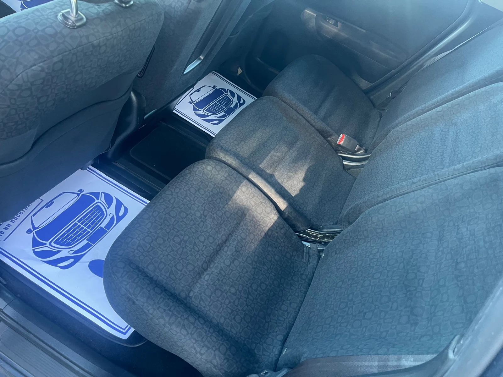 Honda Fr-v 1.7i - изображение 10