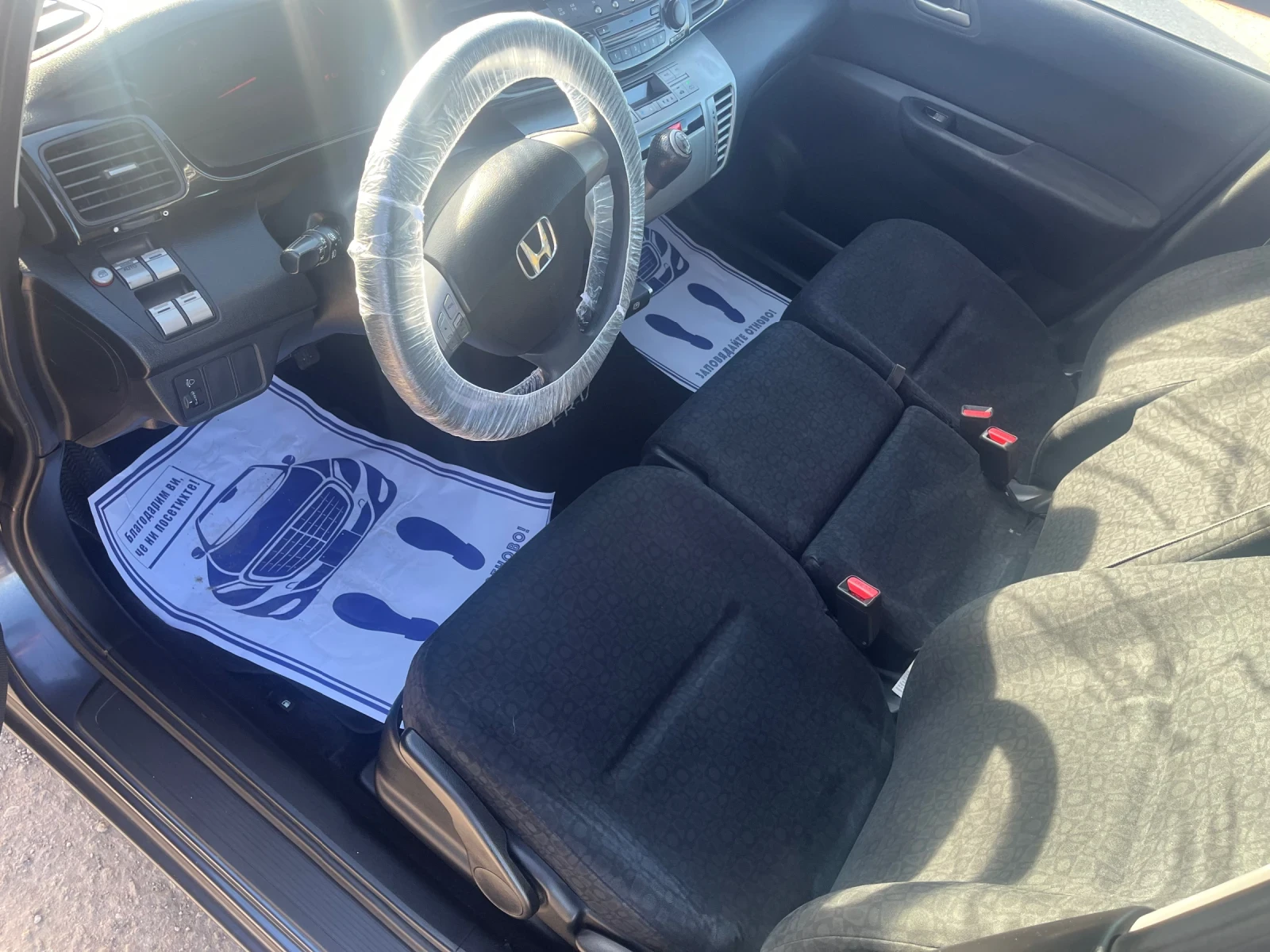 Honda Fr-v 1.7i - изображение 7