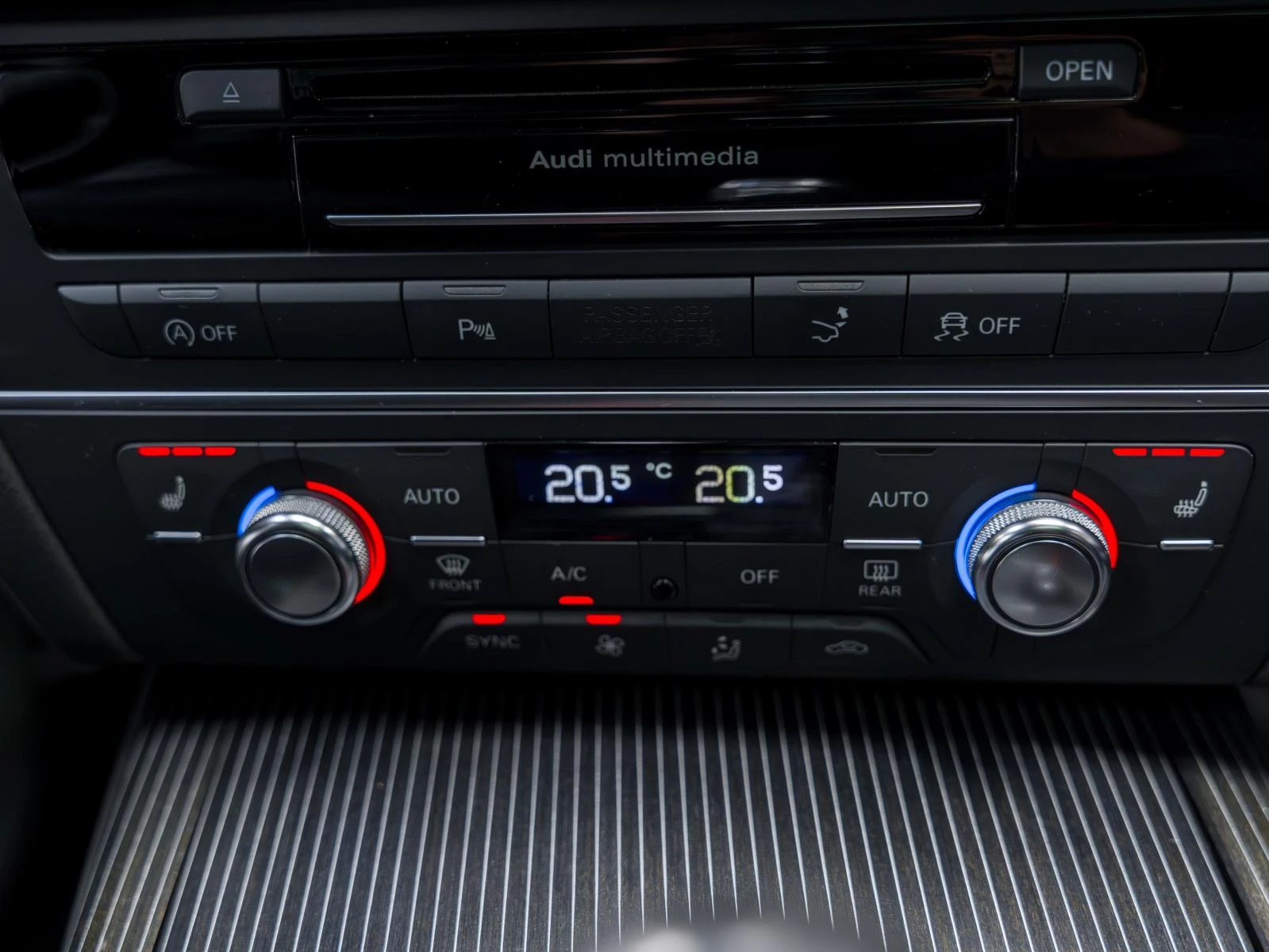 Audi A7 Quattro* 3.0 BiTDI* BOSE* Camera* S-Line* HUD*  | Mobile.bg � ����������� 12