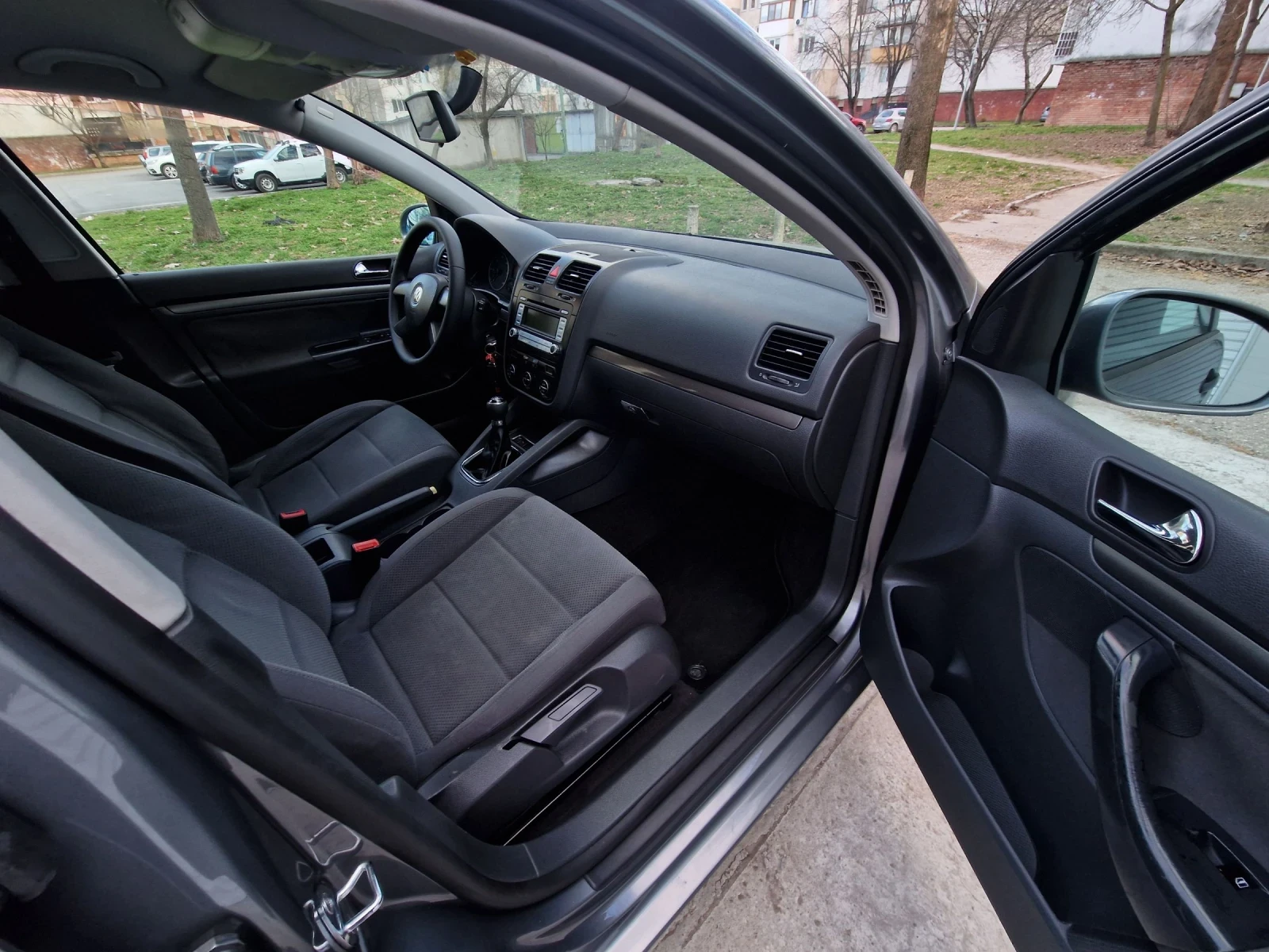 VW Golf 1.9TDI 105к.с., снимка 11 - Автомобили и джипове - 53786878