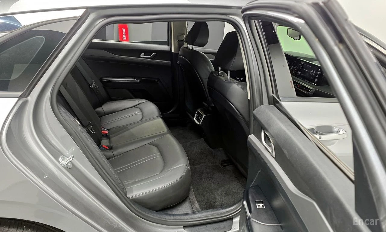 Kia K5 ПОДГРЕВ* КАМЕРА* КЕЙЛЕС* , снимка 15 - Автомобили и джипове - 54360470