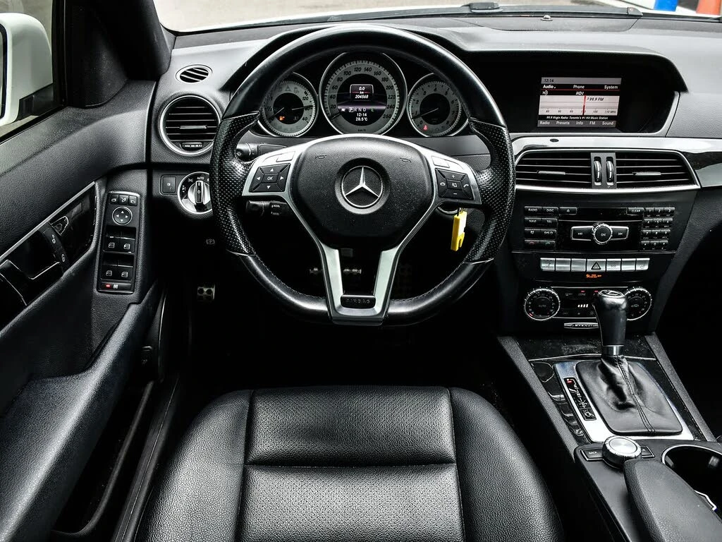 Mercedes-Benz C 300 4MATIC / ПОДГРЕВИ / ПАНОРАМА / ОТ ПРЕДСТАВИТЕЛСТВО, снимка 8 - Автомобили и джипове - 55017542
