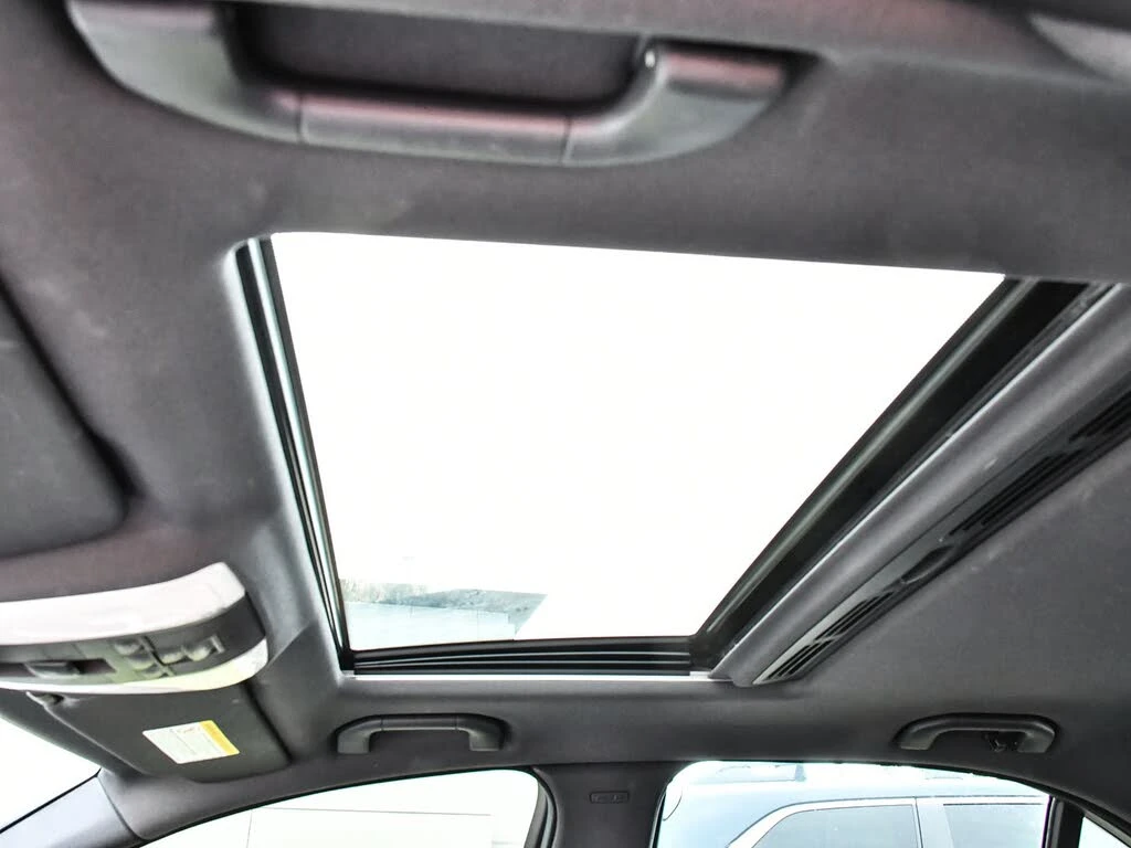 Mercedes-Benz C 300 4MATIC / ПОДГРЕВИ / ПАНОРАМА / ОТ ПРЕДСТАВИТЕЛСТВО, снимка 14 - Автомобили и джипове - 55017542