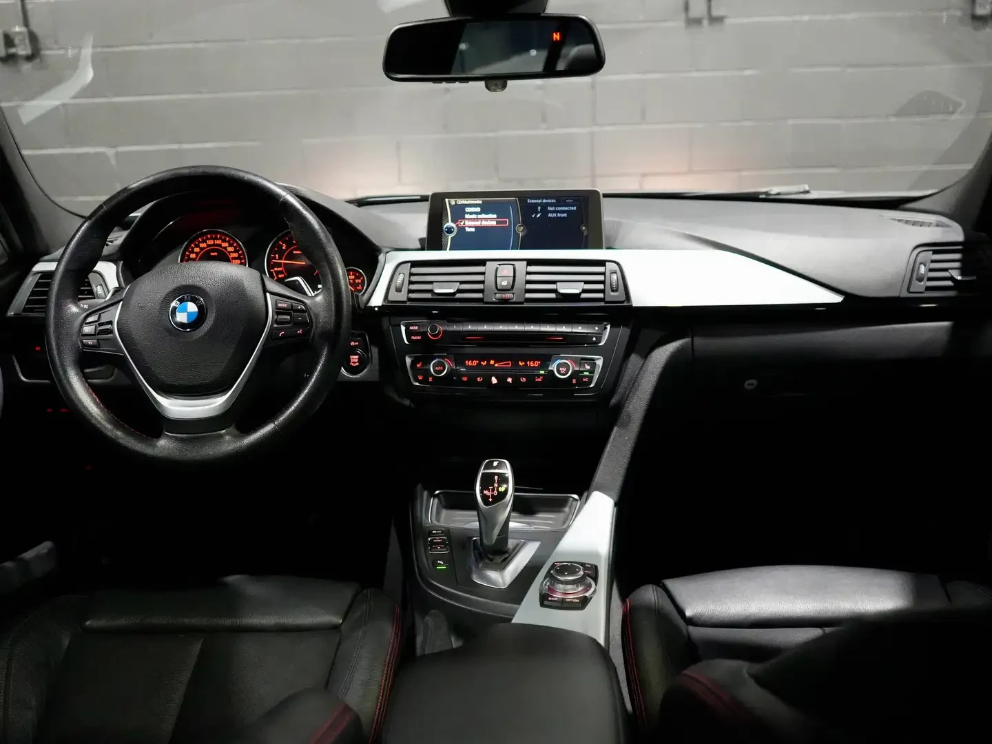 BMW 335 XDRIVE HARMON CARDON/PANORAMA/ASISTENT, снимка 11 - Автомобили и джипове - 55207443