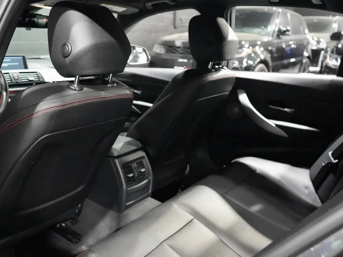 BMW 335 XDRIVE HARMON CARDON/PANORAMA/ASISTENT, снимка 9 - Автомобили и джипове - 55207443