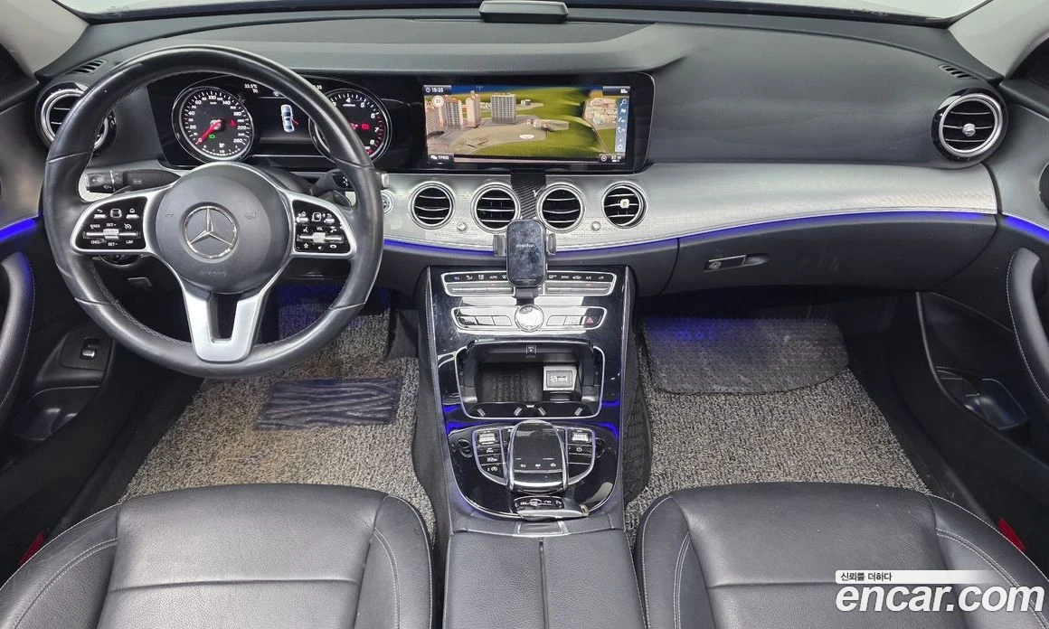 Mercedes-Benz E 300 Avantgarde, снимка 8 - Автомобили и джипове - 55794420