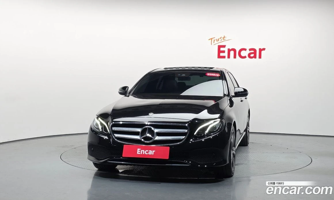 Mercedes-Benz E 300 Avantgarde, снимка 3 - Автомобили и джипове - 55794420