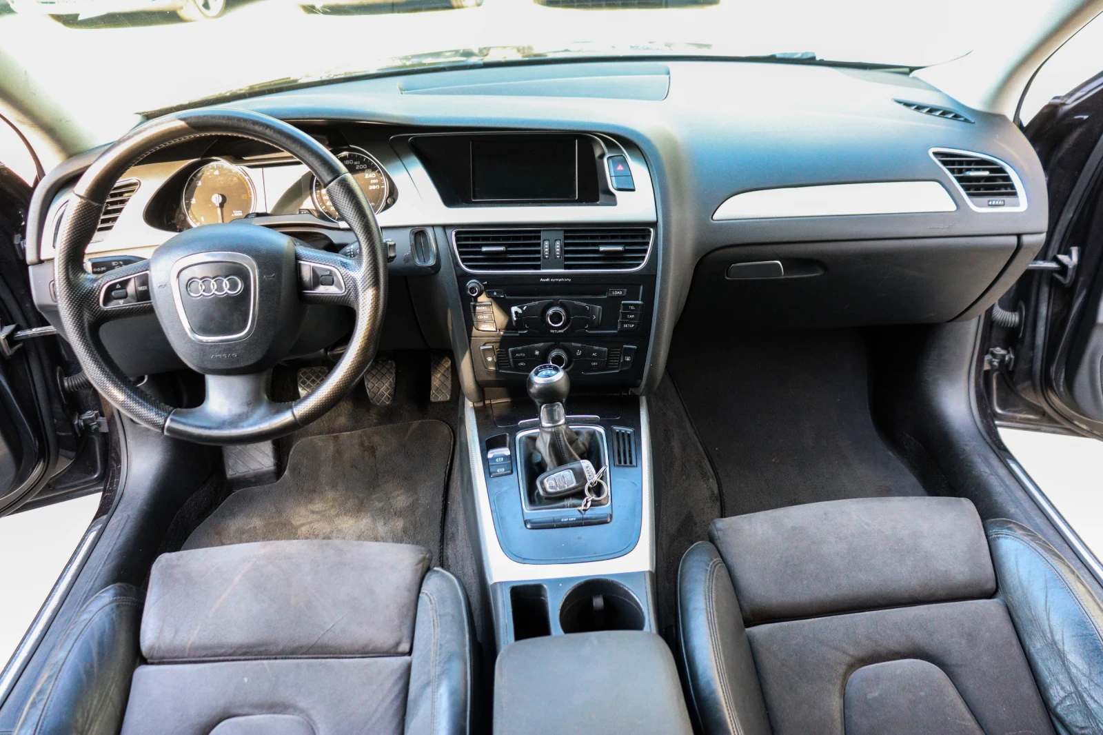 Audi A4 2.0TDI , снимка 11 - Автомобили и джипове - 55875938