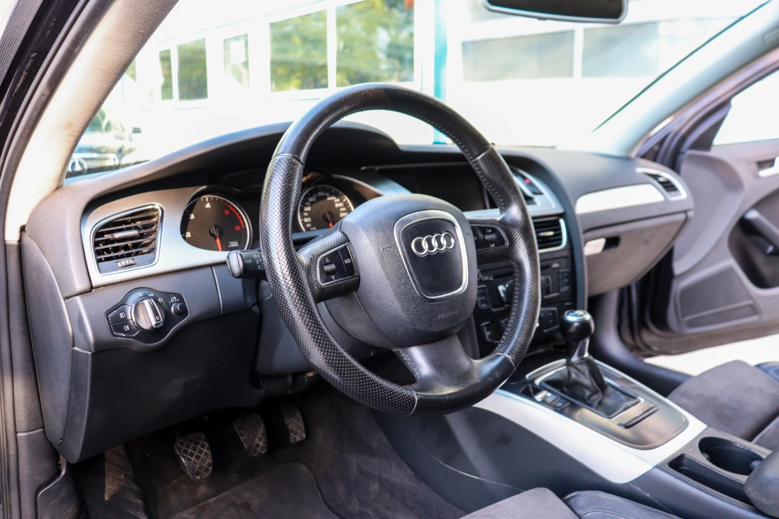 Audi A4 2.0TDI , снимка 12 - Автомобили и джипове - 55875938