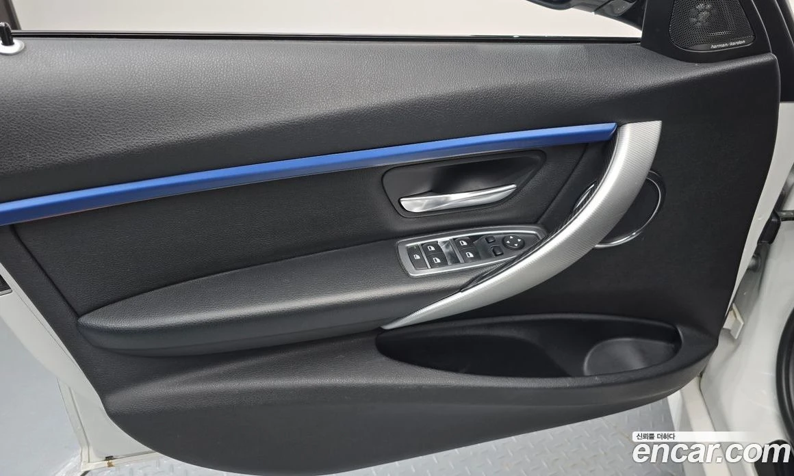 BMW 320 320d M Performence Edition, снимка 13 - Автомобили и джипове - 56156540