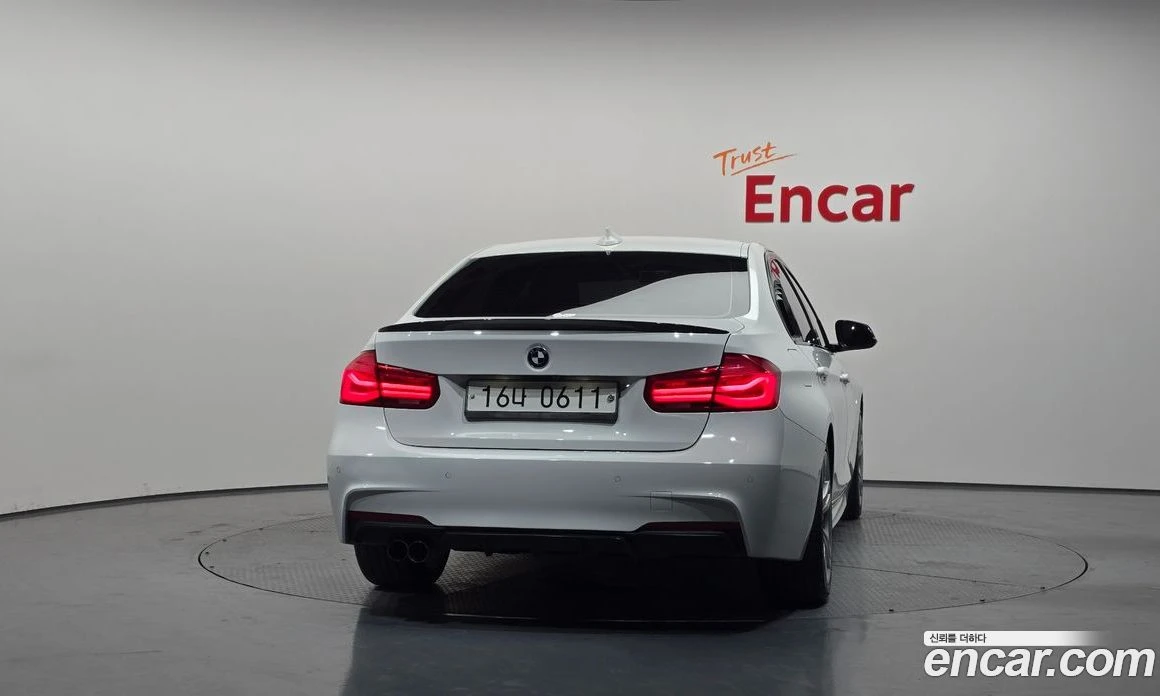 BMW 320 320d M Performence Edition, снимка 2 - Автомобили и джипове - 56156540