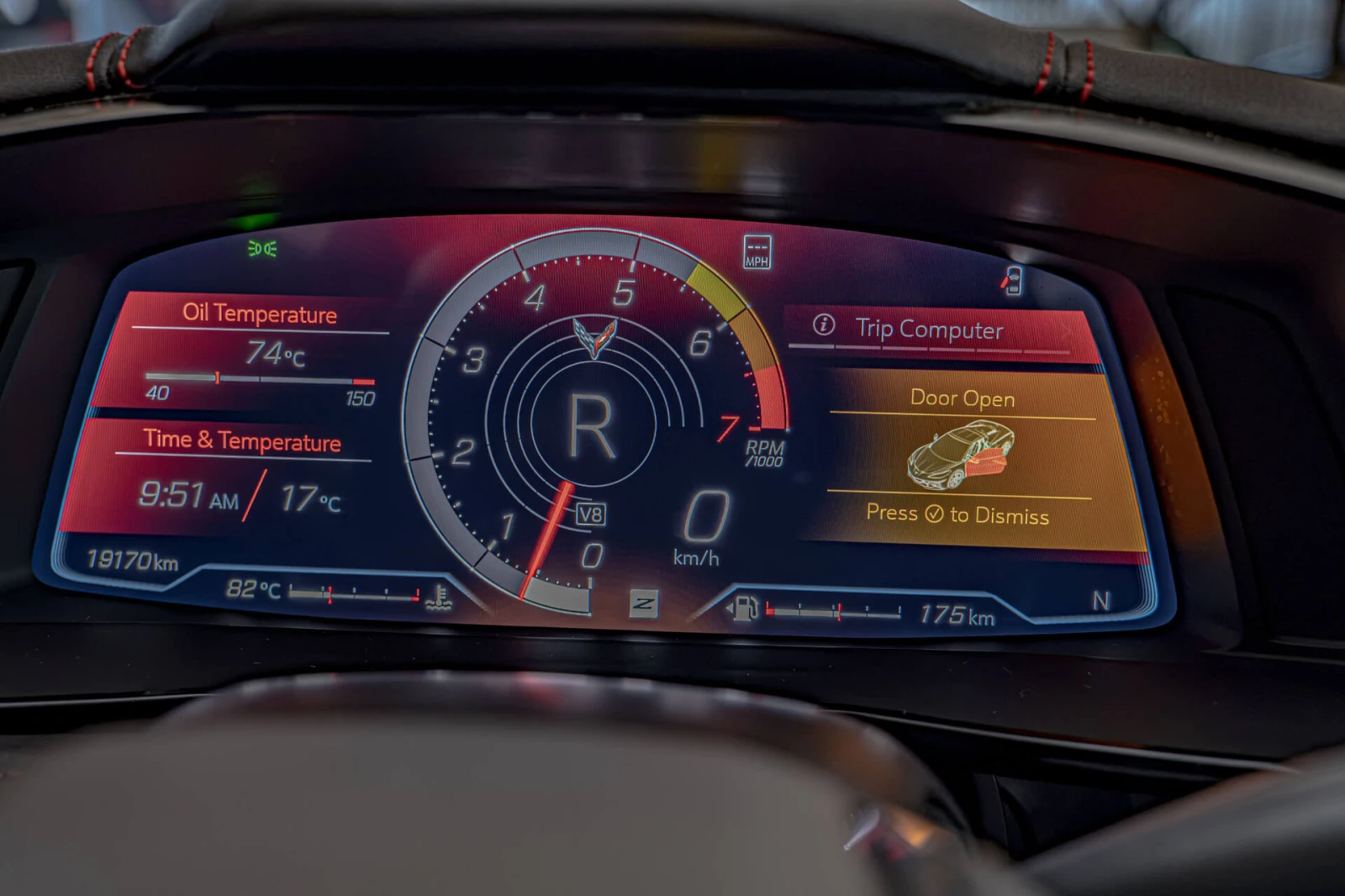 Chevrolet Corvette 6.2 V8/2LT/Камера/BOSE/Stingrey/Обдухване/70s/HuD, снимка 16 - Автомобили и джипове - 56305305